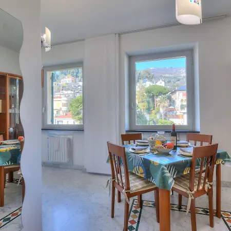 Palace 34 Few Meters From The Sea ألاسيو